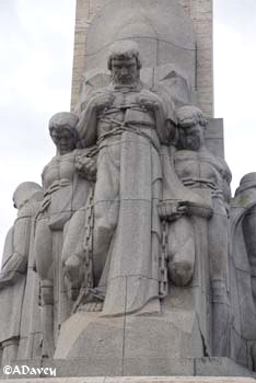 Freedom Monument, Riga